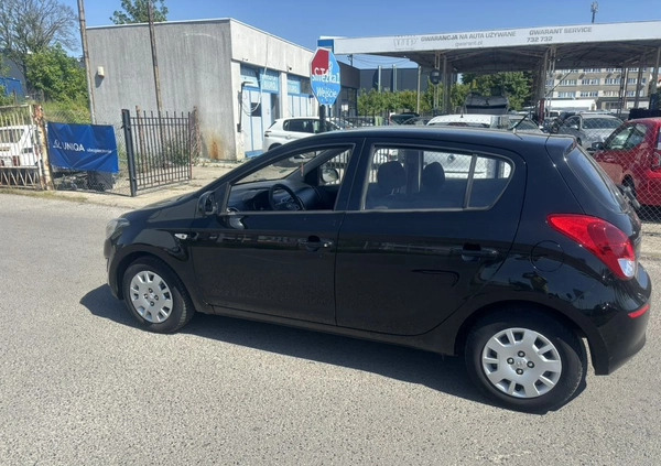 Hyundai i20 cena 16900 przebieg: 194000, rok produkcji 2012 z Szczecin małe 172